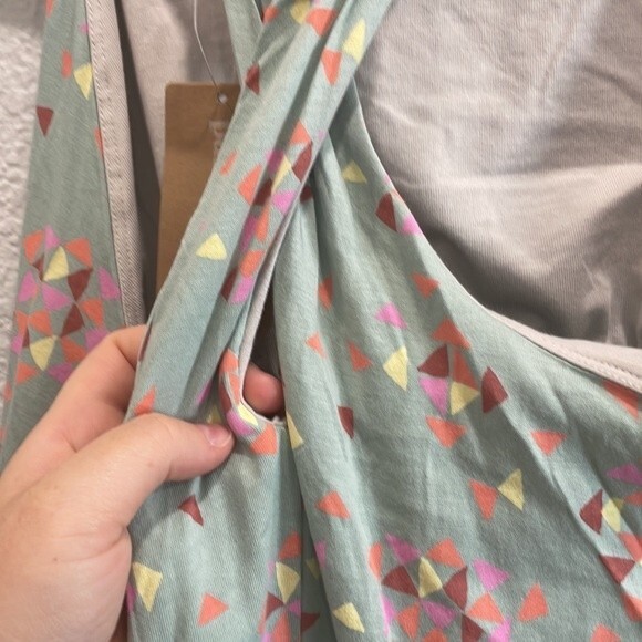 NEW Patagonia Alpine Valley Athletic Dress in Gypsum Green Size Small - Picture 5 of 10